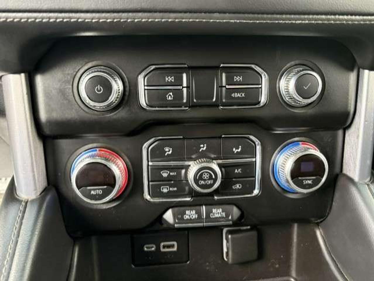 2021 GMC Yukon SLE 4X4 8 PASSENGER-LEATHER-CAM-REMOTE START-22'S Photo