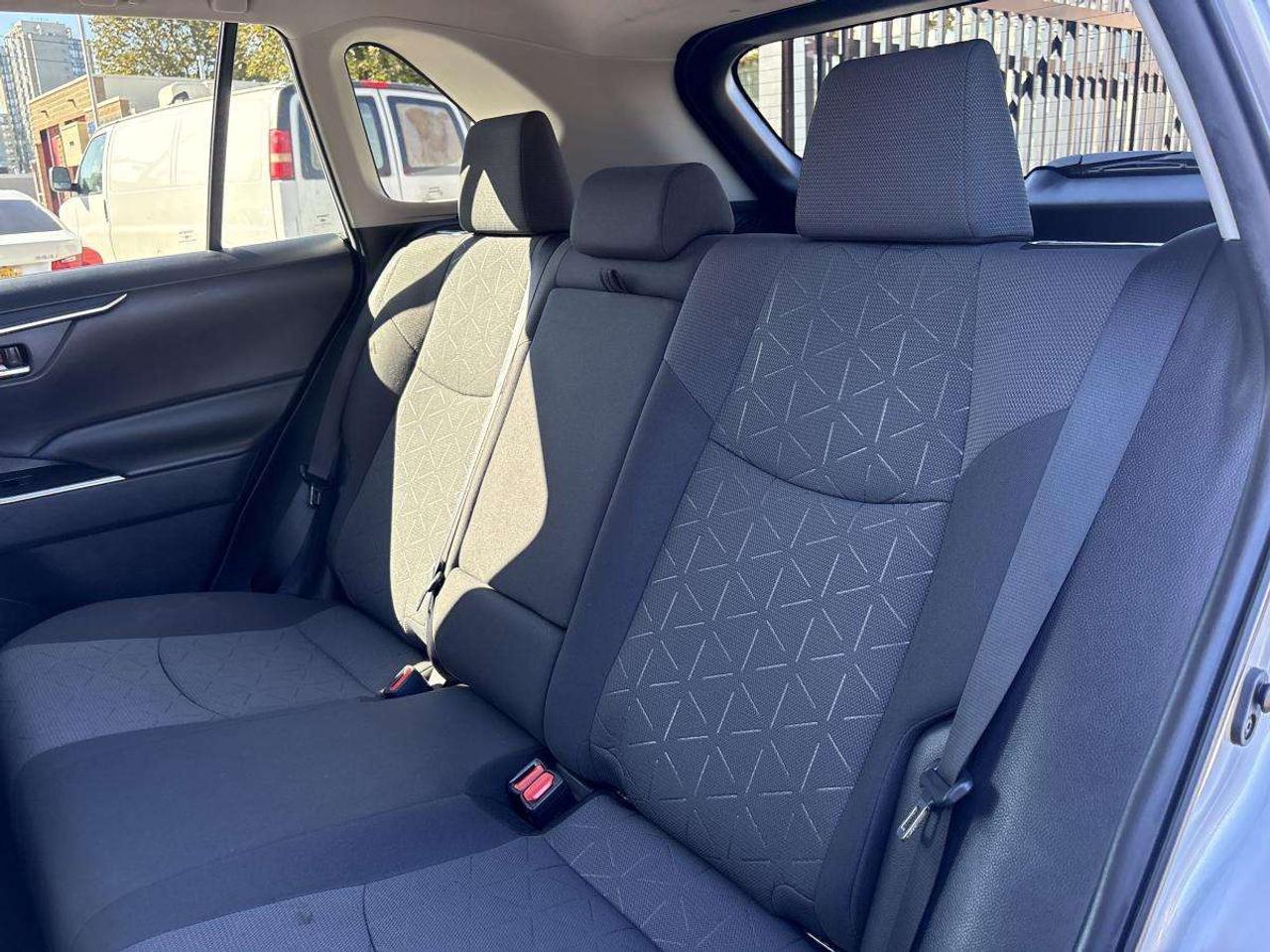 2021 Toyota RAV4 XLE AWD/LOW MILEAGE/CLEAN CARFAX Photo
