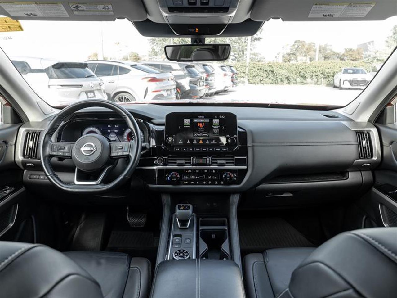 2024 Nissan Pathfinder Platinum 4dr 4x4 Photo