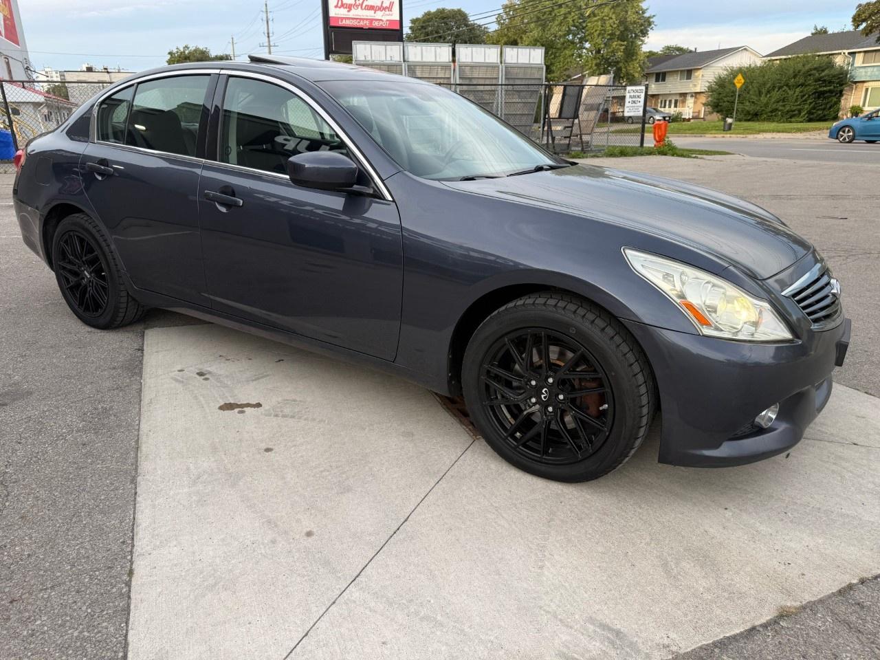 2010 Infiniti G37 Sedan x AWD Photo