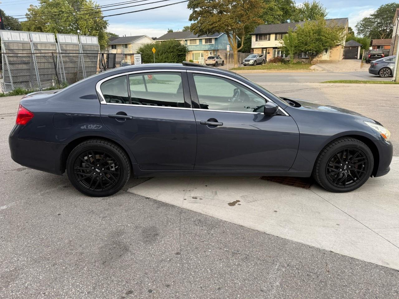2010 Infiniti G37 Sedan x AWD Photo