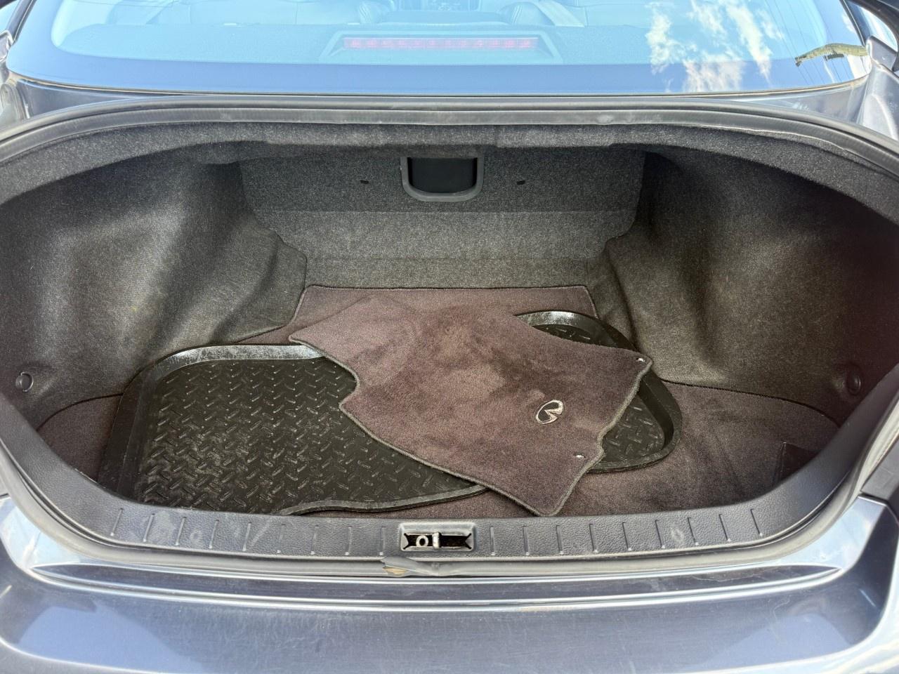 2010 Infiniti G37 Sedan x AWD Photo