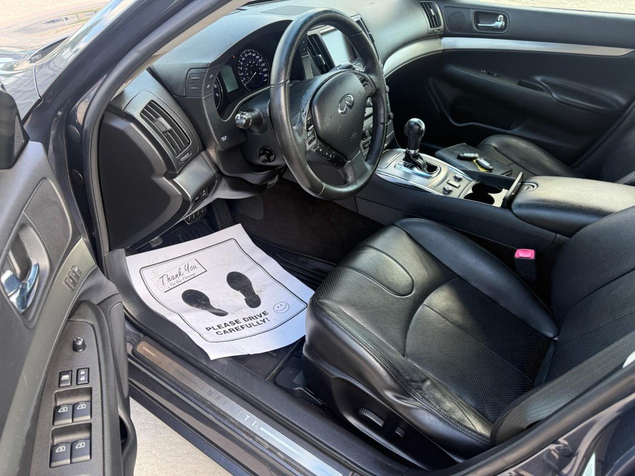 2010 Infiniti G37 Sedan x AWD Photo