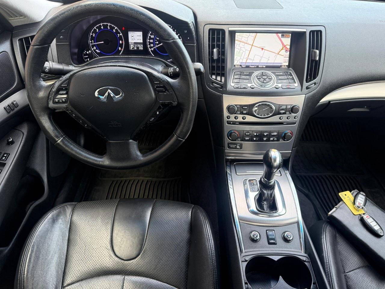 2010 Infiniti G37 Sedan x AWD Photo