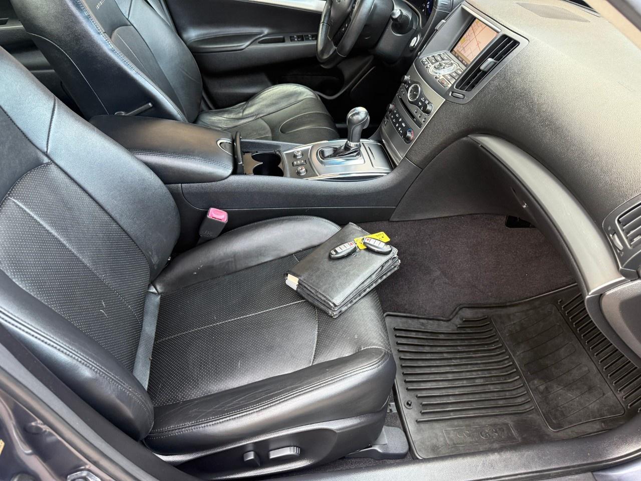 2010 Infiniti G37 Sedan x AWD Photo