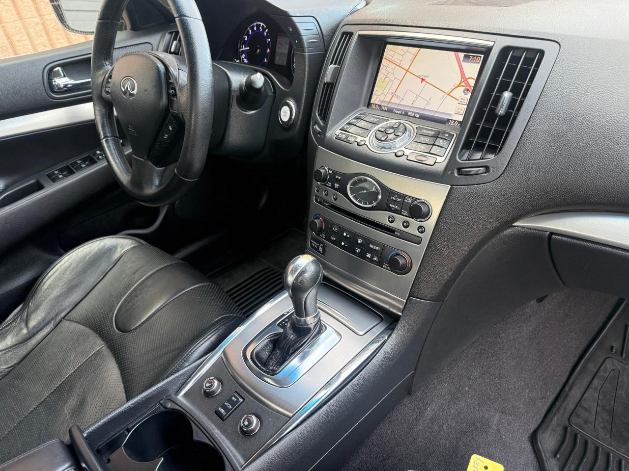 2010 Infiniti G37 Sedan x AWD Photo