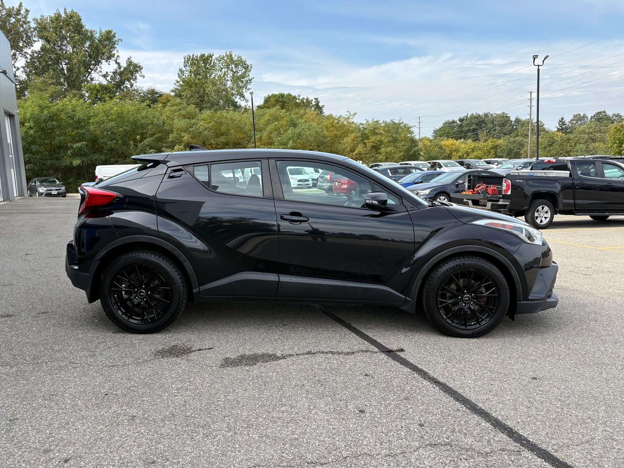2018 Toyota C-HR XLE Photo