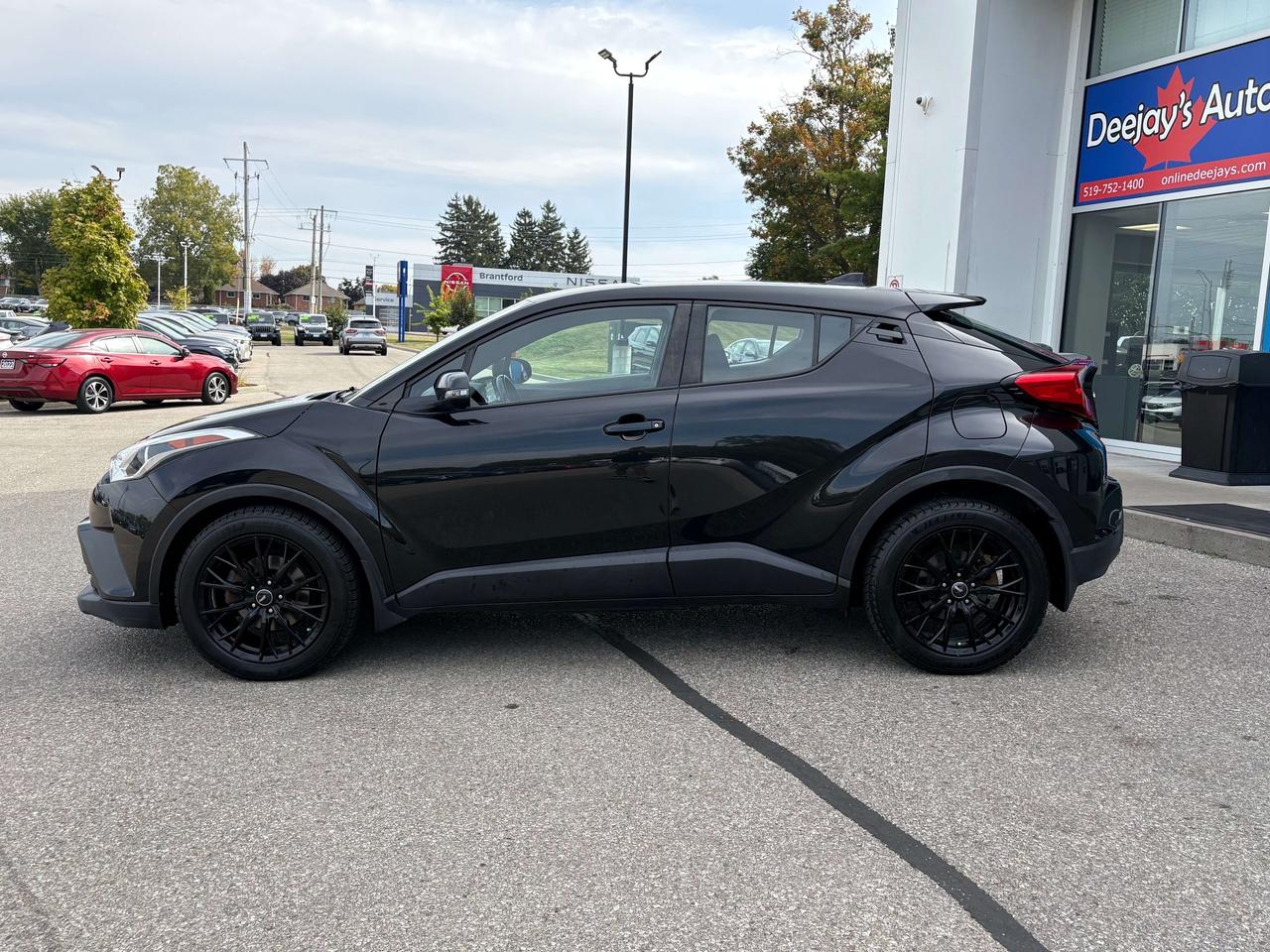 2018 Toyota C-HR XLE Photo