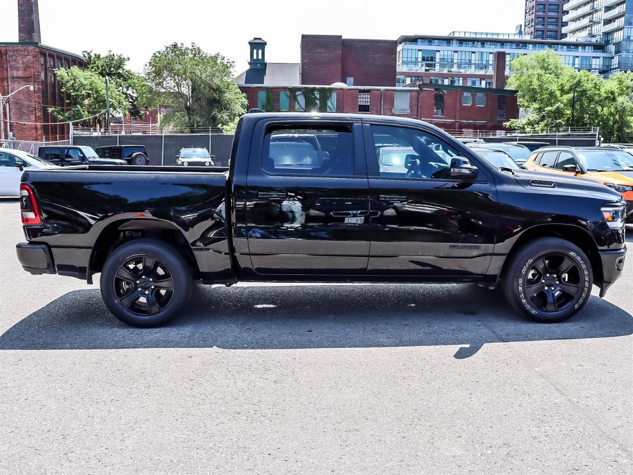 2024 RAM 1500 SPORT 4X4 CREW CAB 5'7" BOX Photo