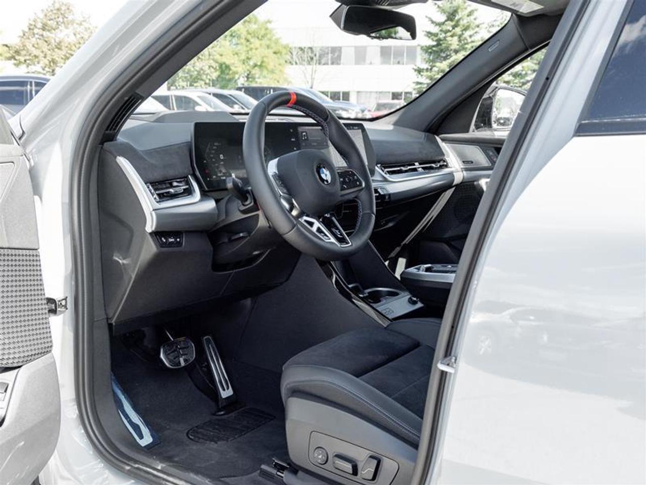 2027 BMW X2 M35i xDrive 4dr All-Wheel Drive Sports Activity Coupe Photo
