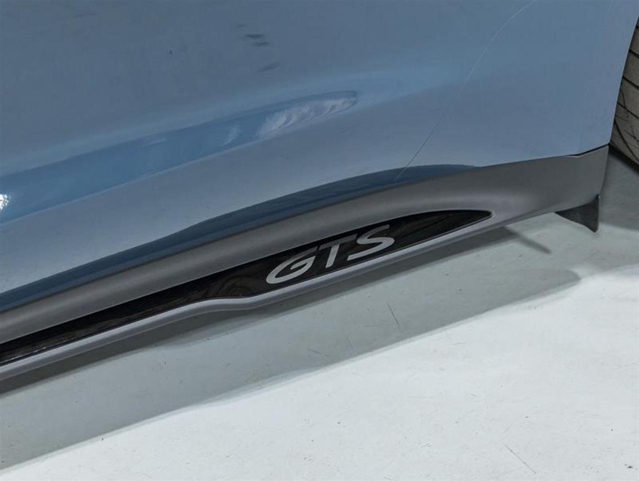 2026 Porsche Taycan  Photo