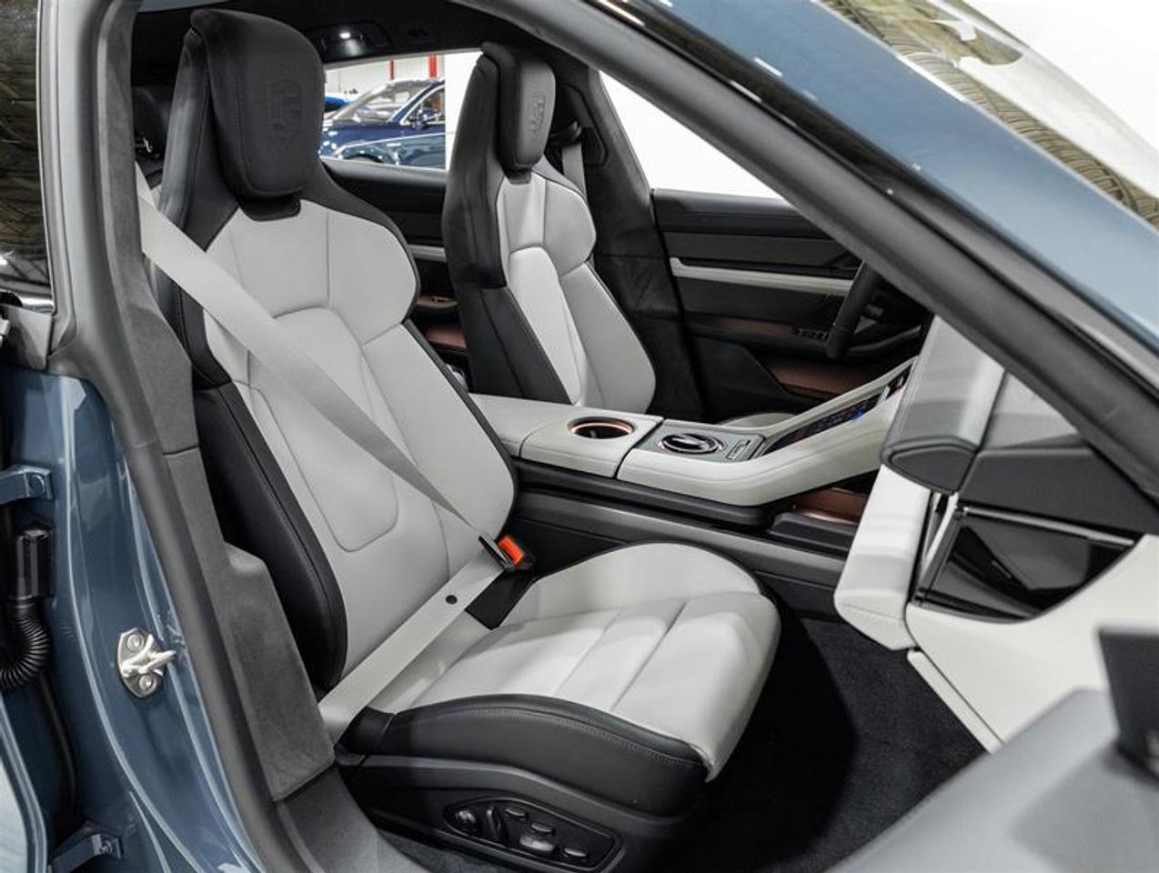 2026 Porsche Taycan  Photo
