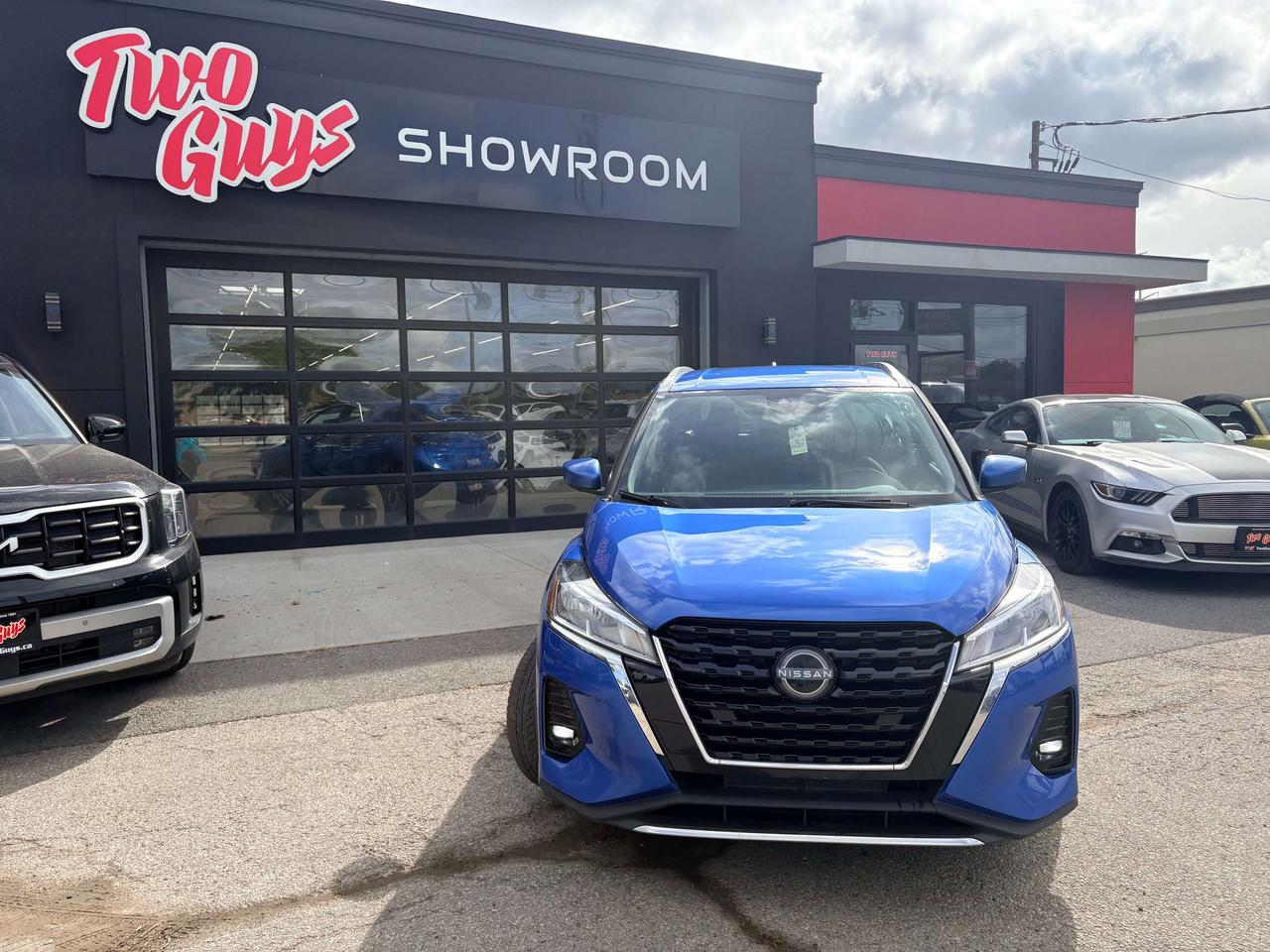 2022 Nissan Kicks SV   New Tires   Htd Cloth   ACC   Remote Start Photo