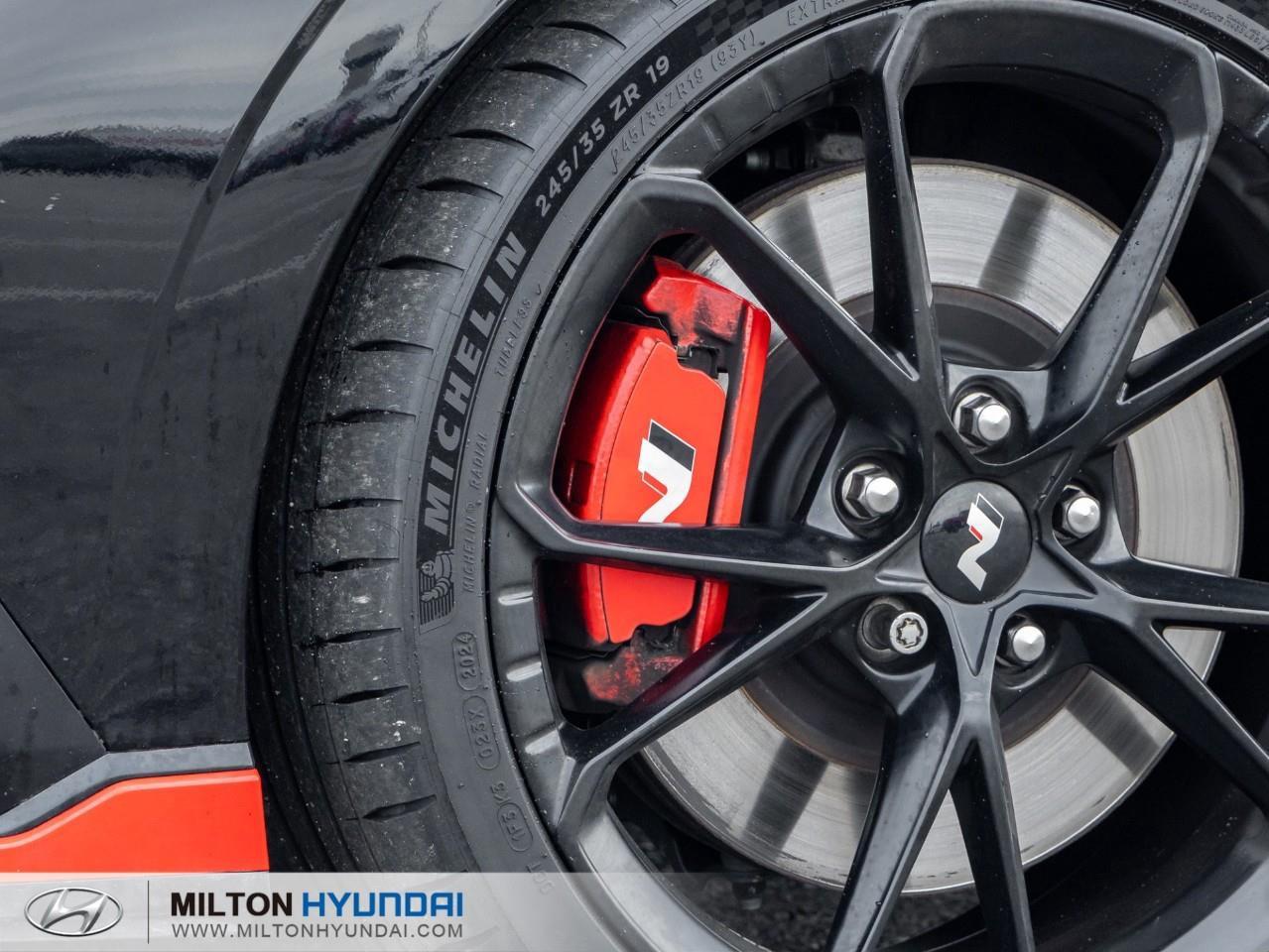 2025 Hyundai Elantra N Base 4dr Sedan Photo4