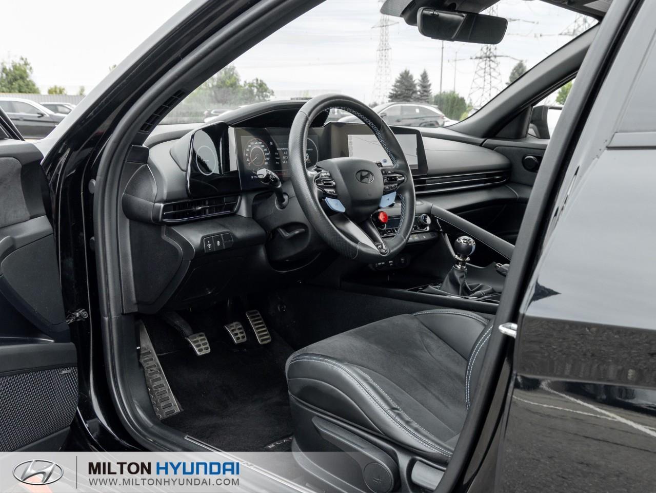 2025 Hyundai Elantra N Base 4dr Sedan Photo