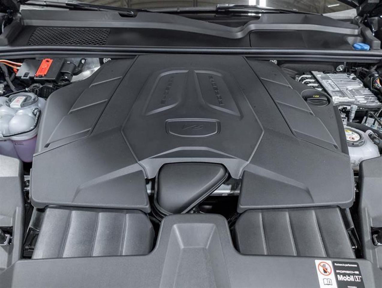2026 Porsche Cayenne  Photo5