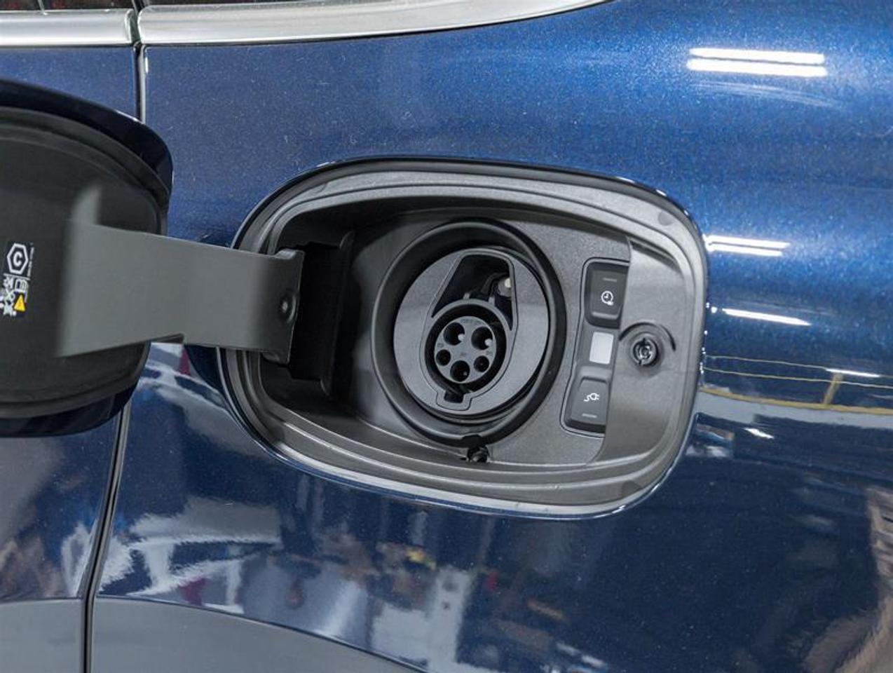 2026 Porsche Cayenne  Photo