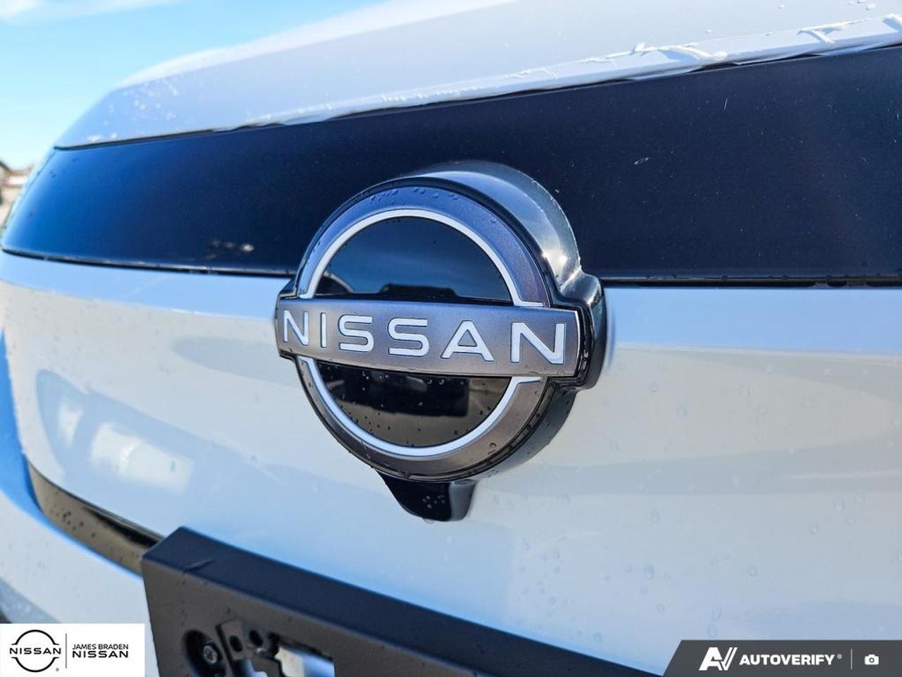 2027 Nissan Leaf S FWD Photo