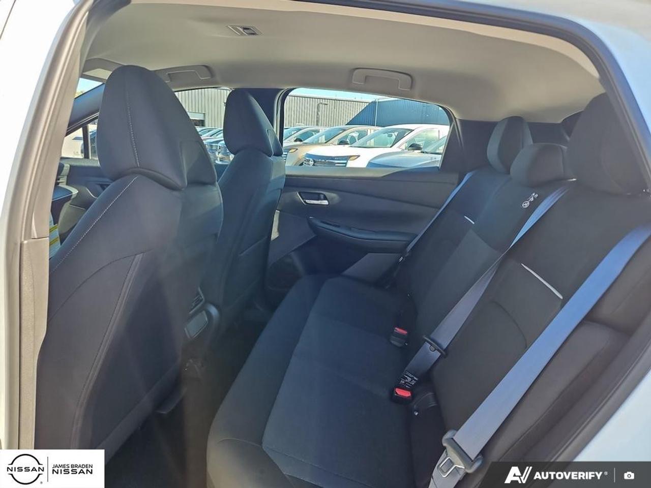 2027 Nissan Leaf S FWD Photo