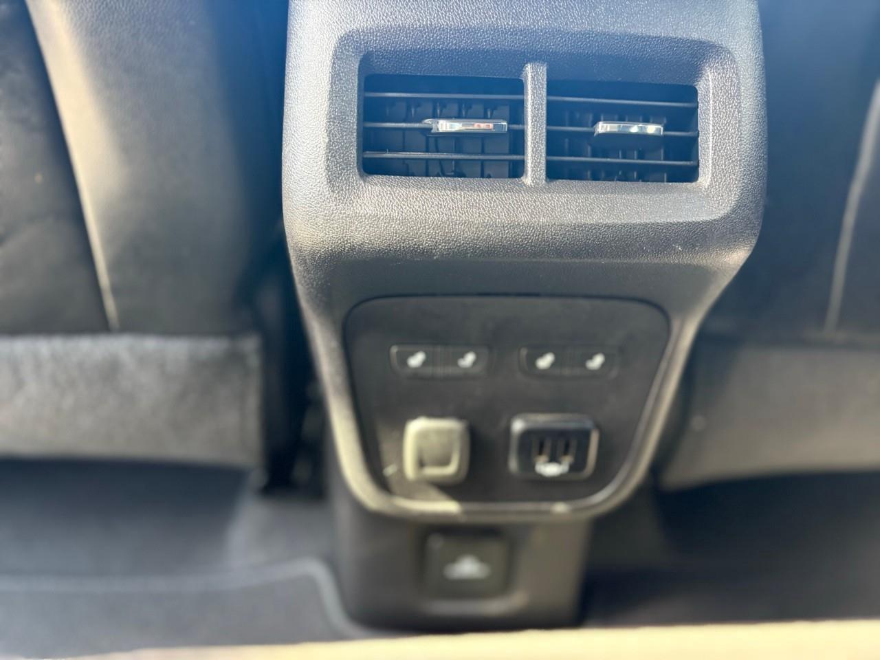 2018 Chevrolet Equinox Premier Front-Wheel Drive Photo