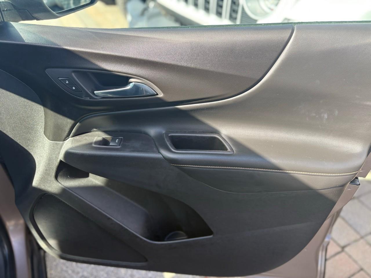 2018 Chevrolet Equinox Premier Front-Wheel Drive Photo