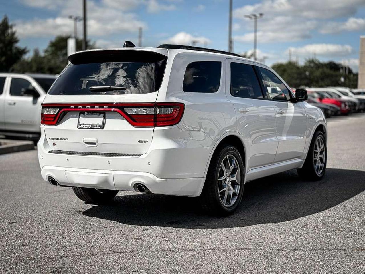 2026 Dodge Durango GT HEMI V8   PREMIUM   RED LEATHER   HARMAN/KARDON AUDIO   VENTILATED SEATS   TRAILER BRAKE Photo