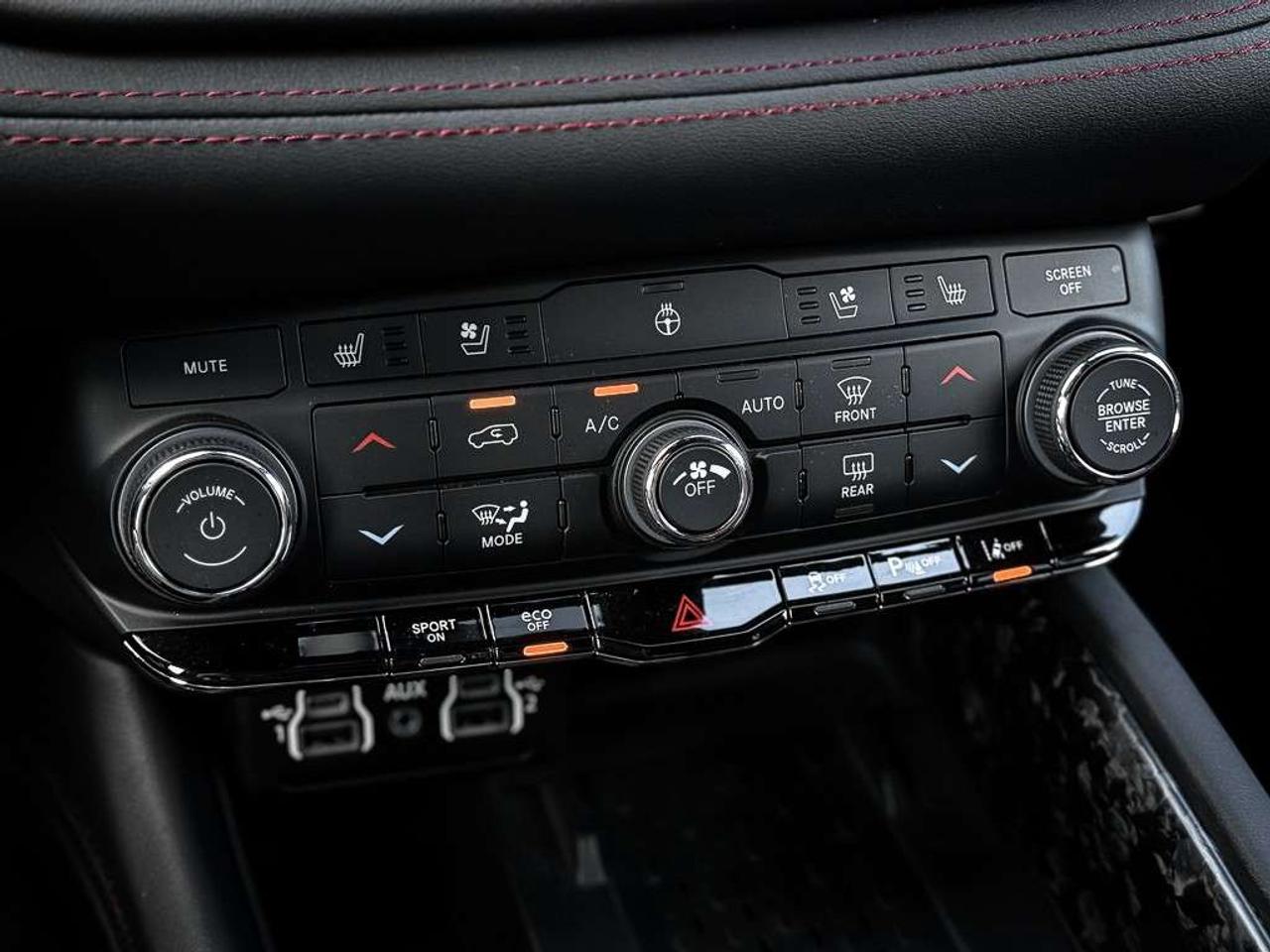 2026 Dodge Durango GT HEMI V8   PREMIUM   RED LEATHER   HARMAN/KARDON AUDIO   VENTILATED SEATS   TRAILER BRAKE Photo