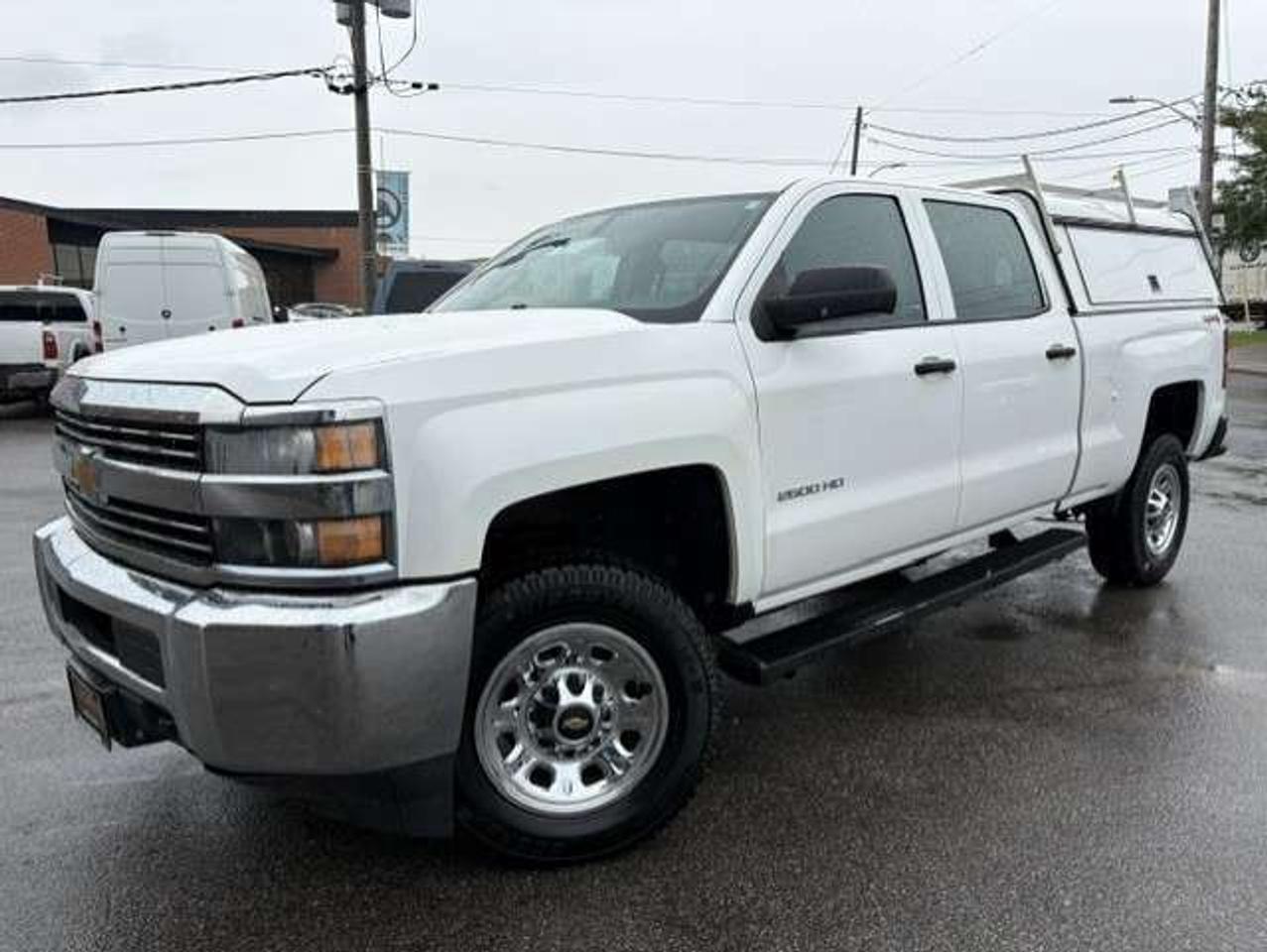 2015 Chevrolet Silverado 2500 4X4 CREW CAB-LEER CAP-CARGO BED SLIDE-1 OWNER Photo