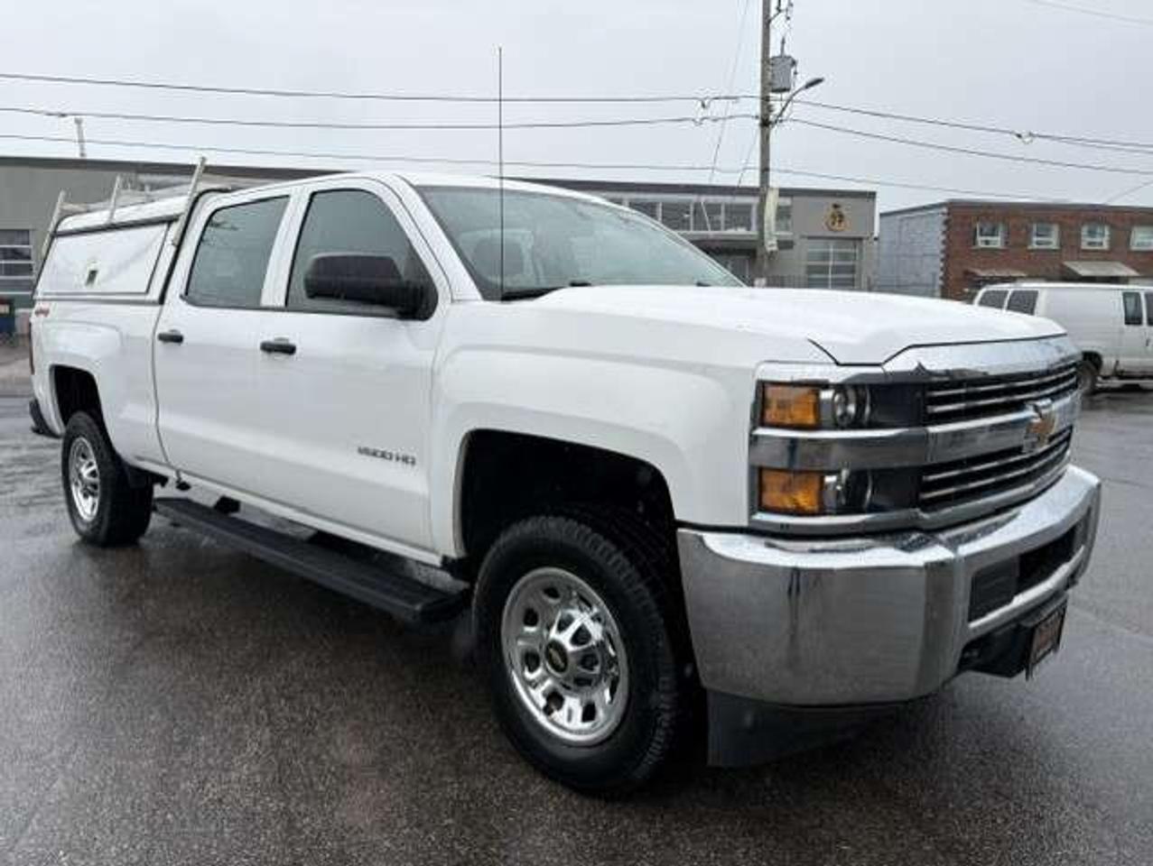 2015 Chevrolet Silverado 2500 4X4 CREW CAB-LEER CAP-CARGO BED SLIDE-1 OWNER Photo