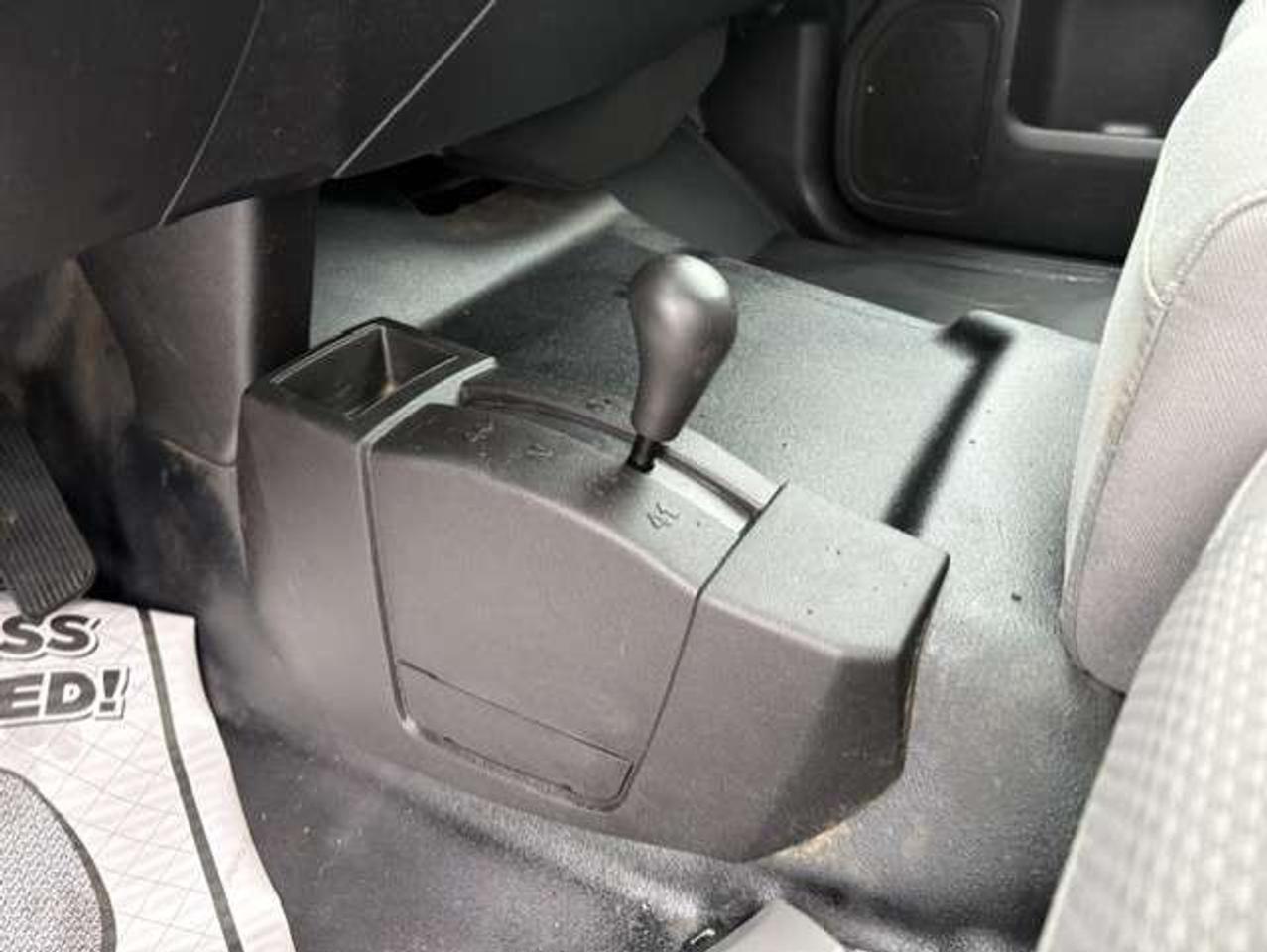 2015 Chevrolet Silverado 2500 4X4 CREW CAB-LEER CAP-CARGO BED SLIDE-1 OWNER Photo