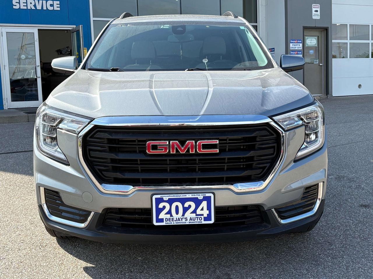 2024 GMC Terrain SLE FWD   Factory Warranty   Clean Carfax Photo