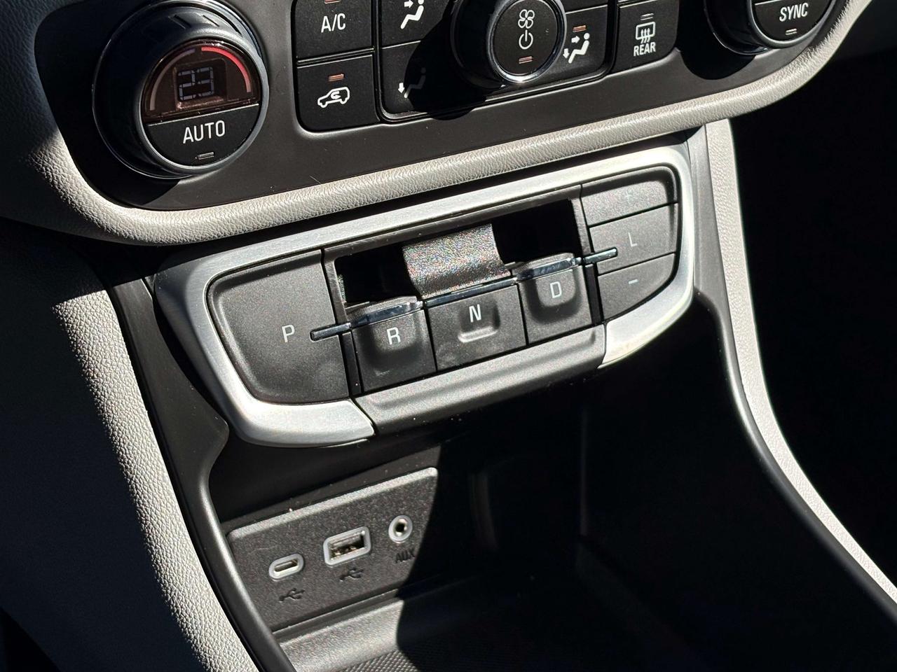 2024 GMC Terrain SLE FWD   Factory Warranty   Clean Carfax Photo