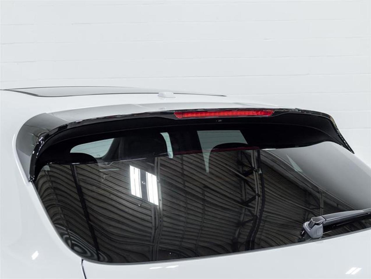 2026 Porsche Macan  Photo