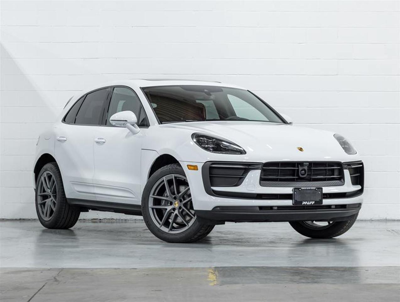 2026 Porsche Macan  Photo