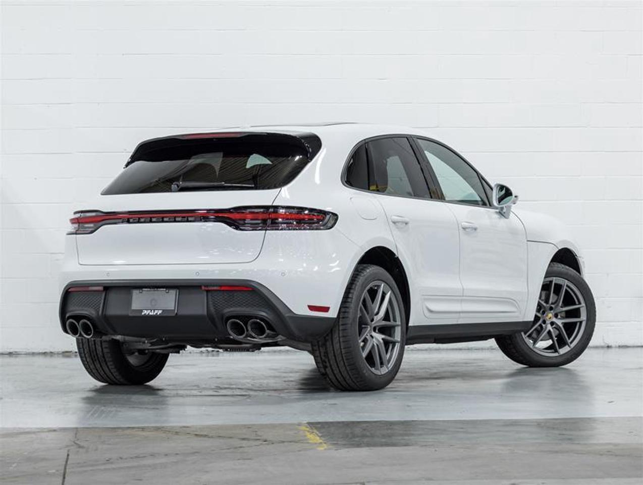 2026 Porsche Macan  Photo