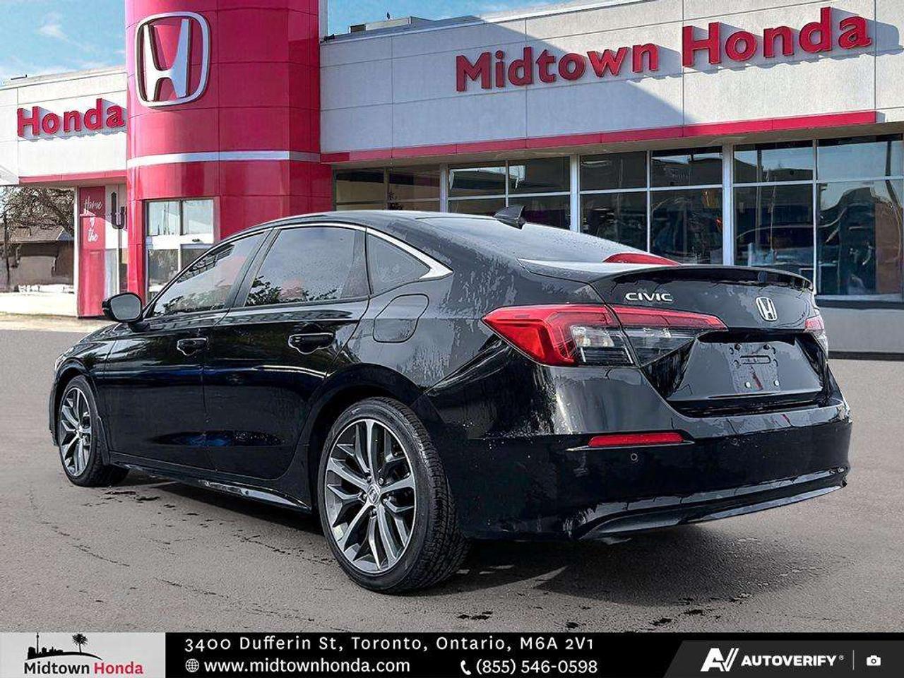 2022 Honda Civic Touring CVT Sedan Photo