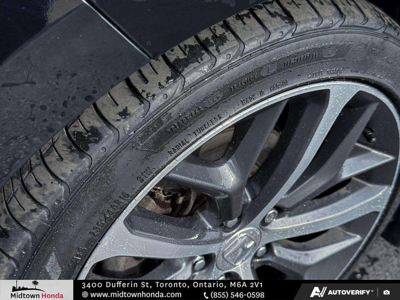 2022 Honda Civic Touring CVT Sedan Photo