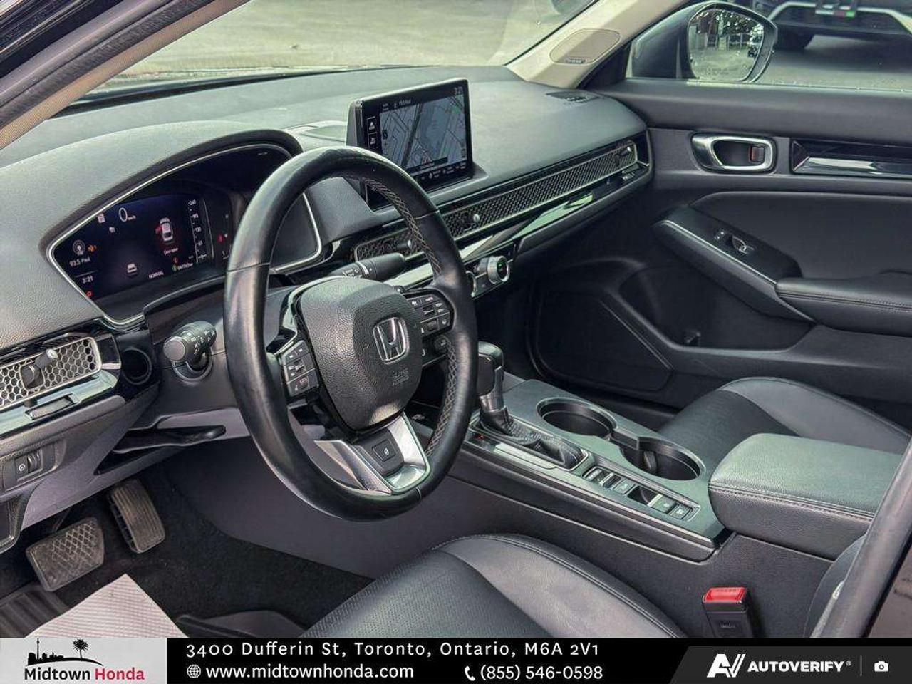 2022 Honda Civic Touring CVT Sedan Photo