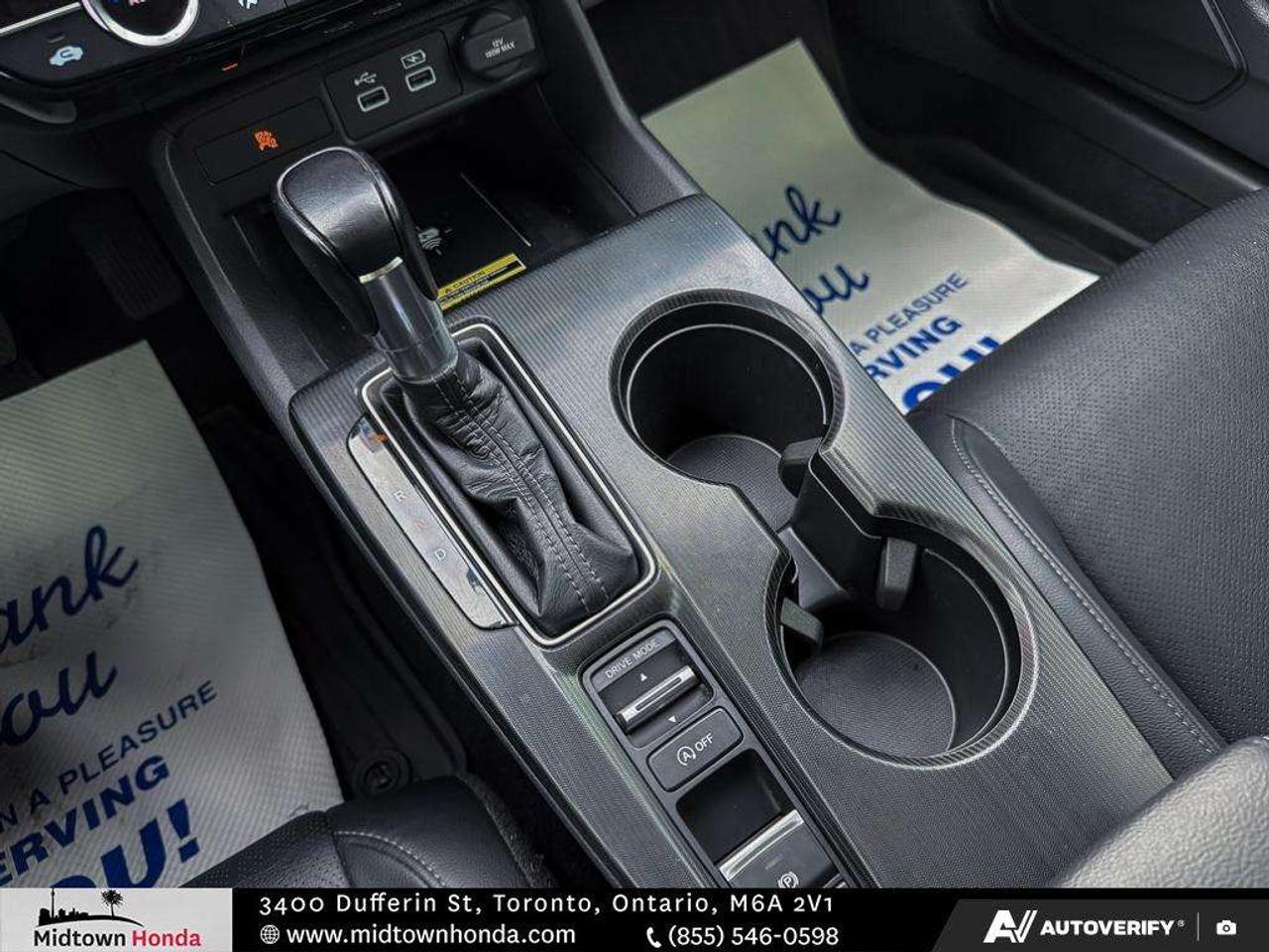 2022 Honda Civic Touring CVT Sedan Photo