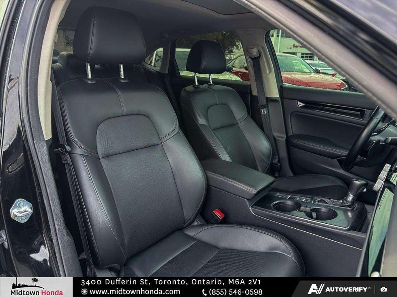 2022 Honda Civic Touring CVT Sedan Photo