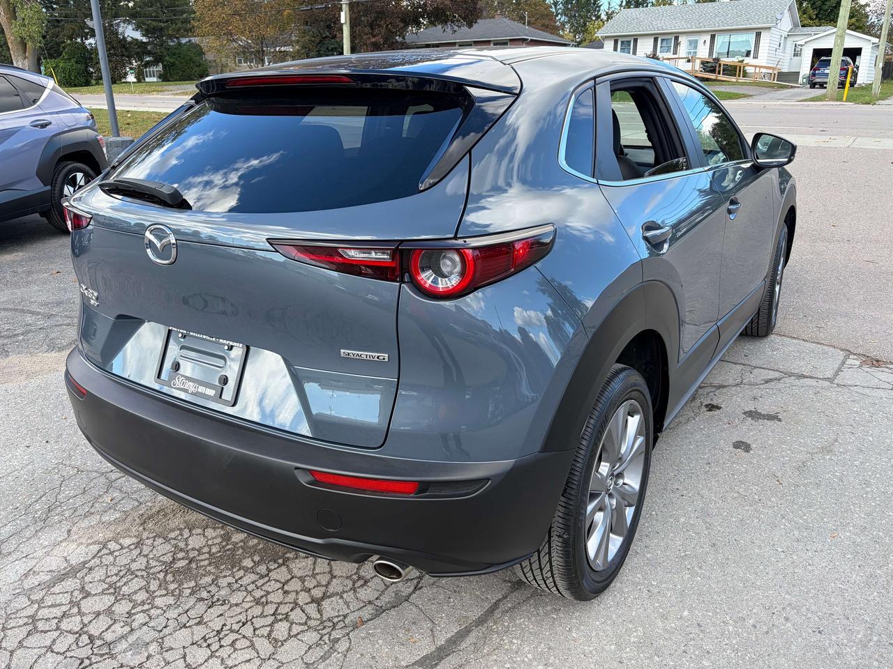 2023 Mazda CX-30 GS/AWD/LEATHER/HEATED SEATS/PWR ROOF/CALL PICTON Photo