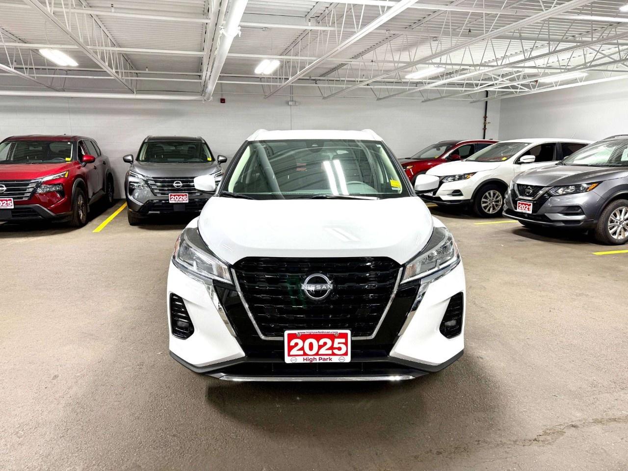 2025 Nissan Kicks Play SV FWD Photo