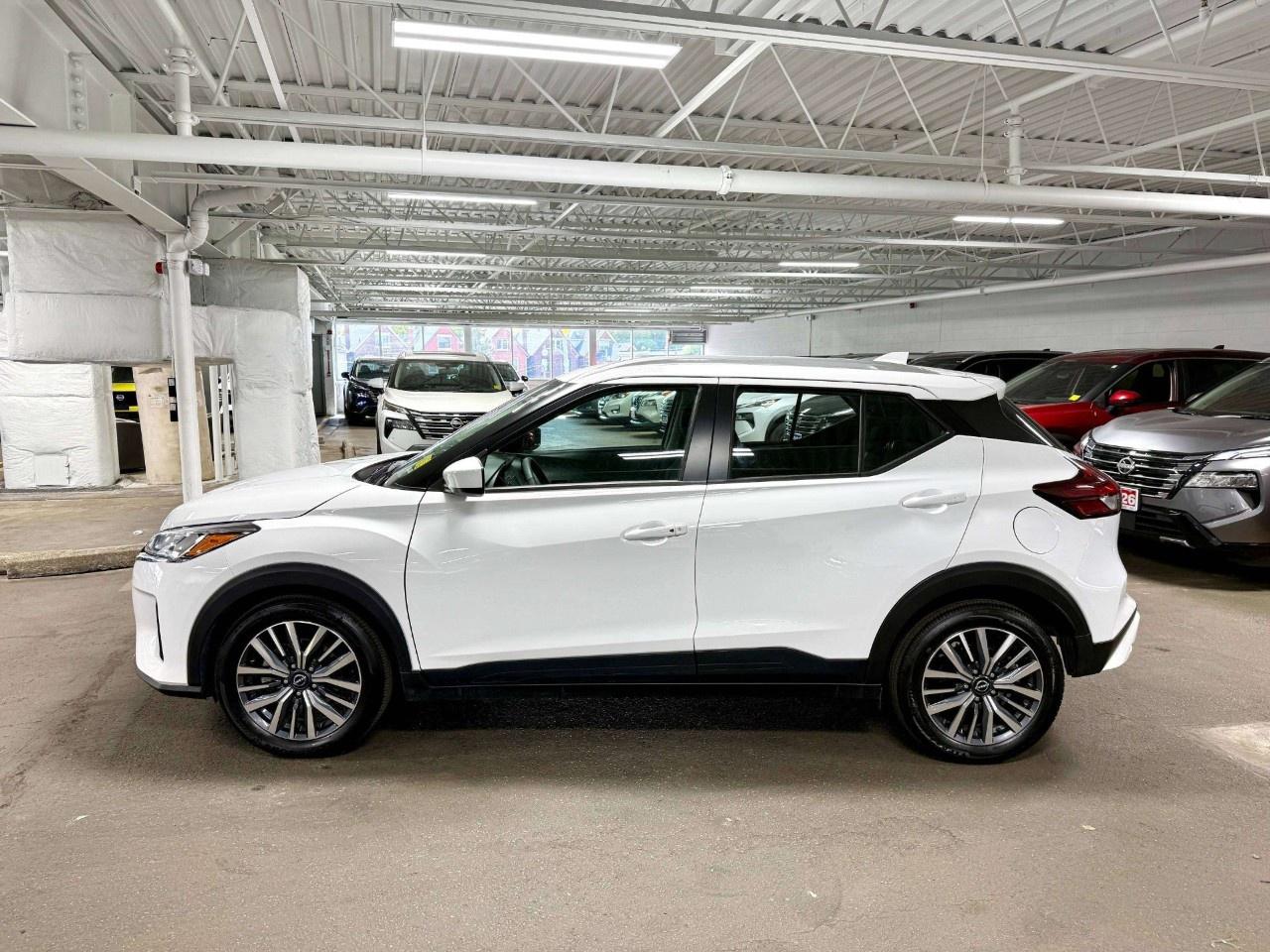 2025 Nissan Kicks Play SV FWD Photo