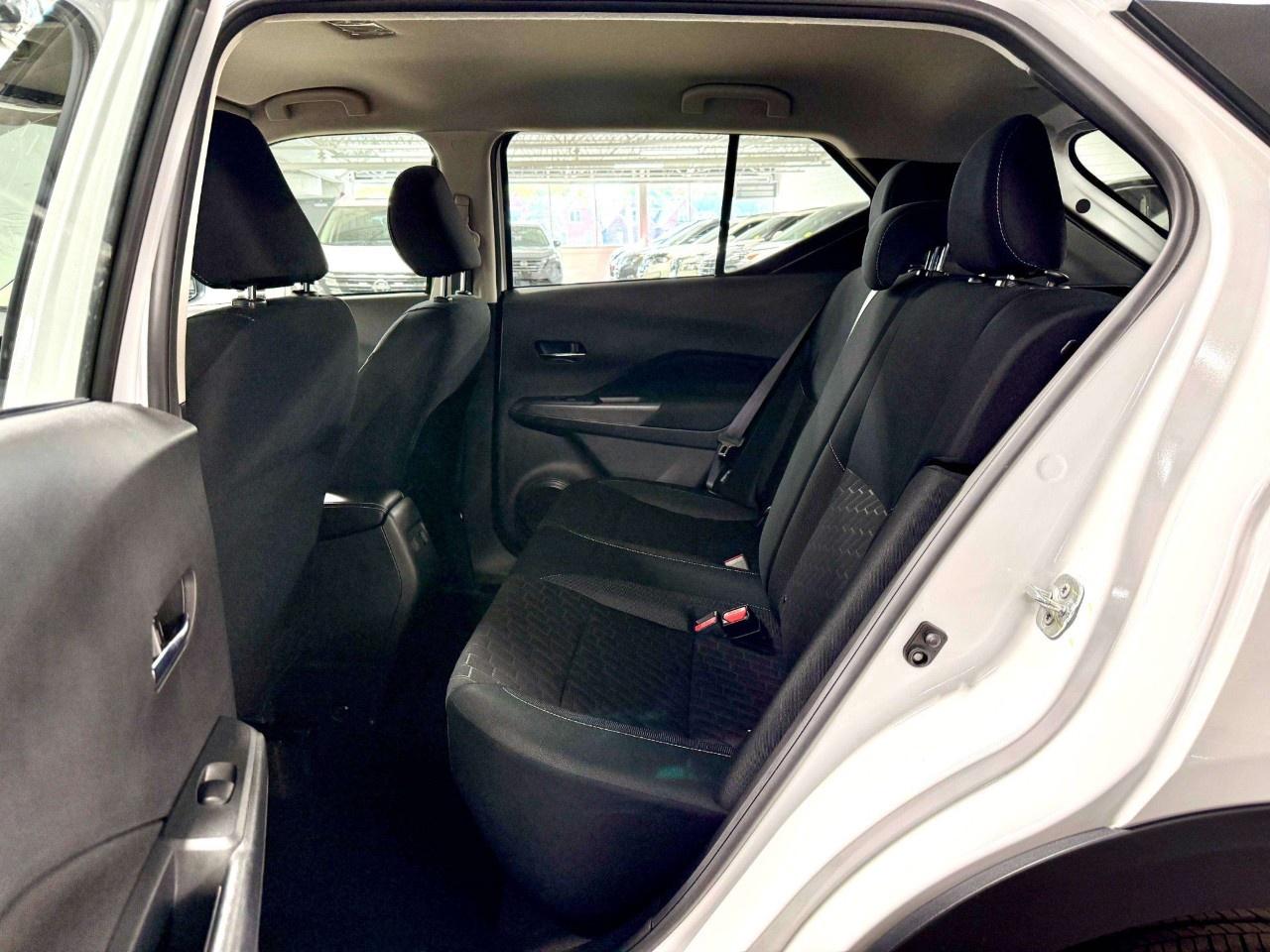 2025 Nissan Kicks Play SV FWD Photo