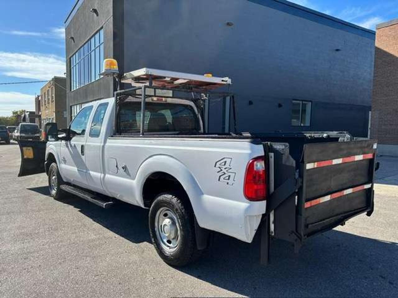 2013 Ford F-250 4WD 6.7L DIESEL **MEYER SNOW PLOW-P/LIFTGATE** Photo
