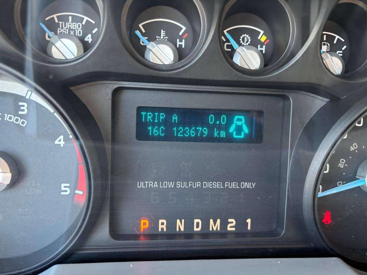 2013 Ford F-250 4WD 6.7L DIESEL **MEYER SNOW PLOW-P/LIFTGATE** Photo
