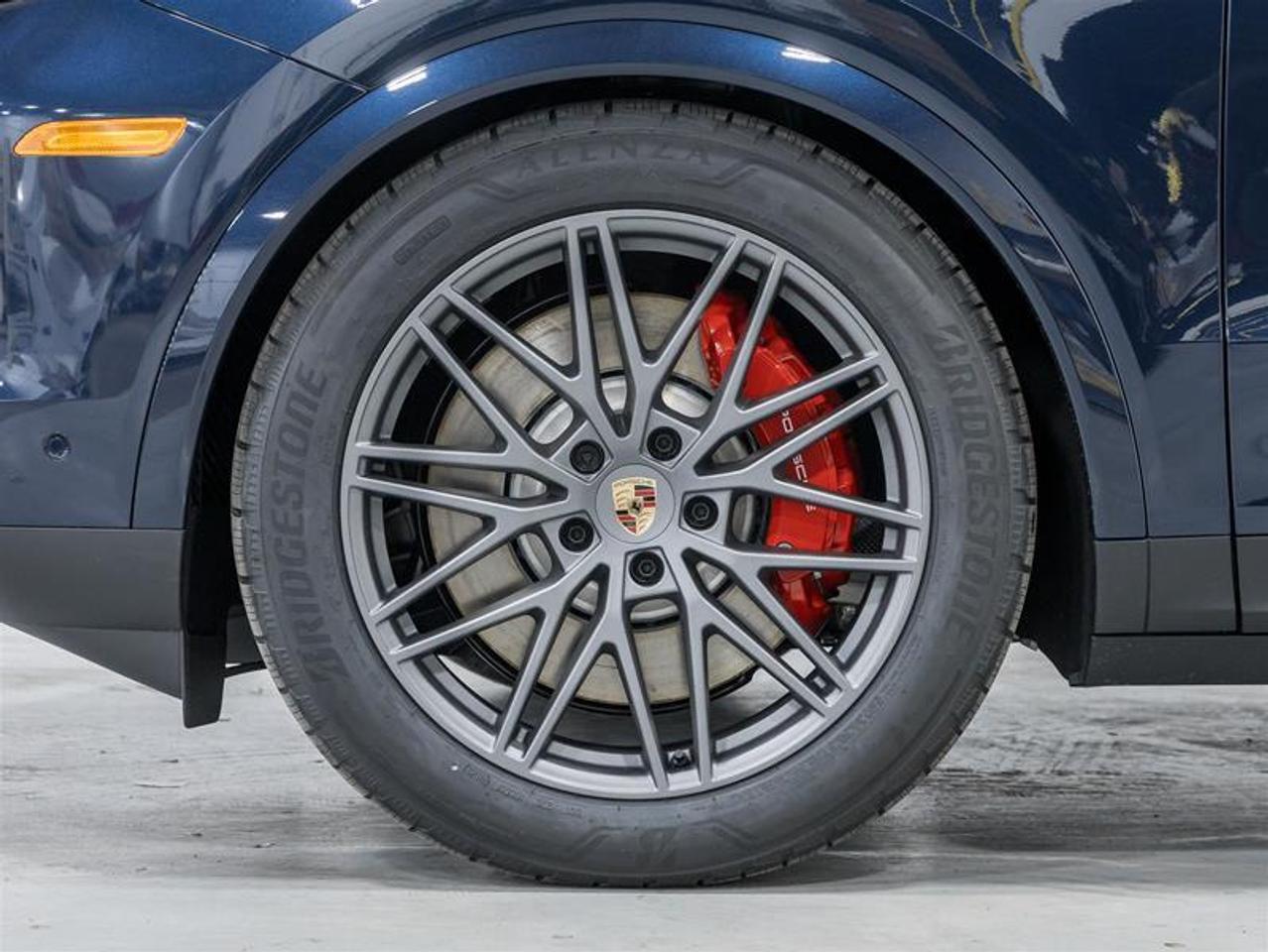 2026 Porsche Cayenne  Photo4
