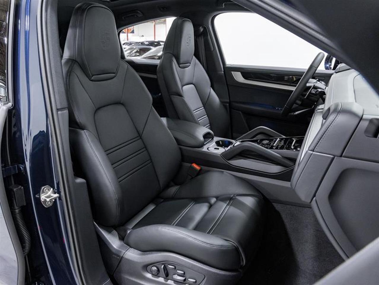 2026 Porsche Cayenne  Photo