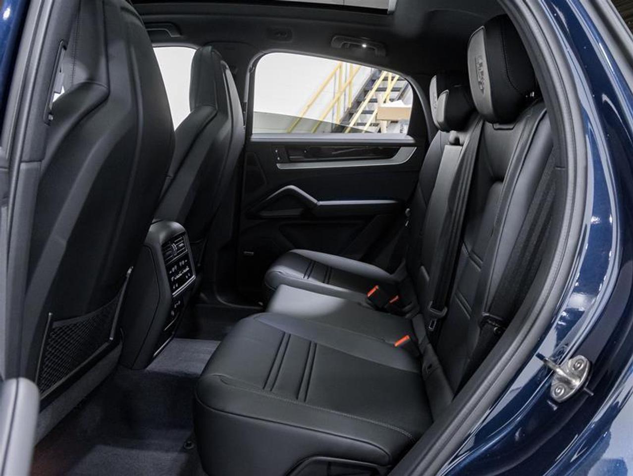 2026 Porsche Cayenne  Photo