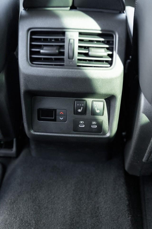 2024 Nissan Rogue SL 4dr All-Wheel Drive Sport Utility Photo